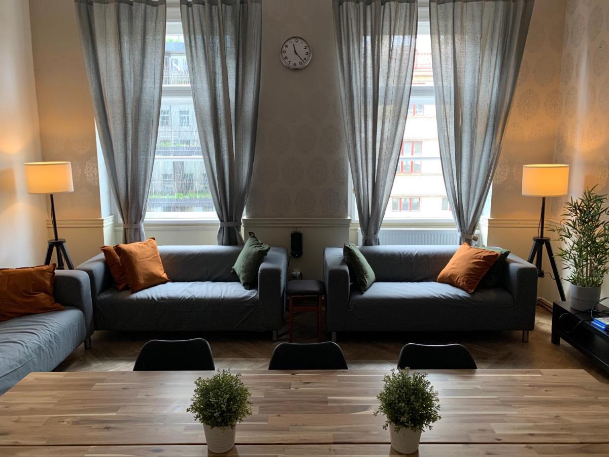 Onefam Old Town Hostel Prague Ngoại thất bức ảnh