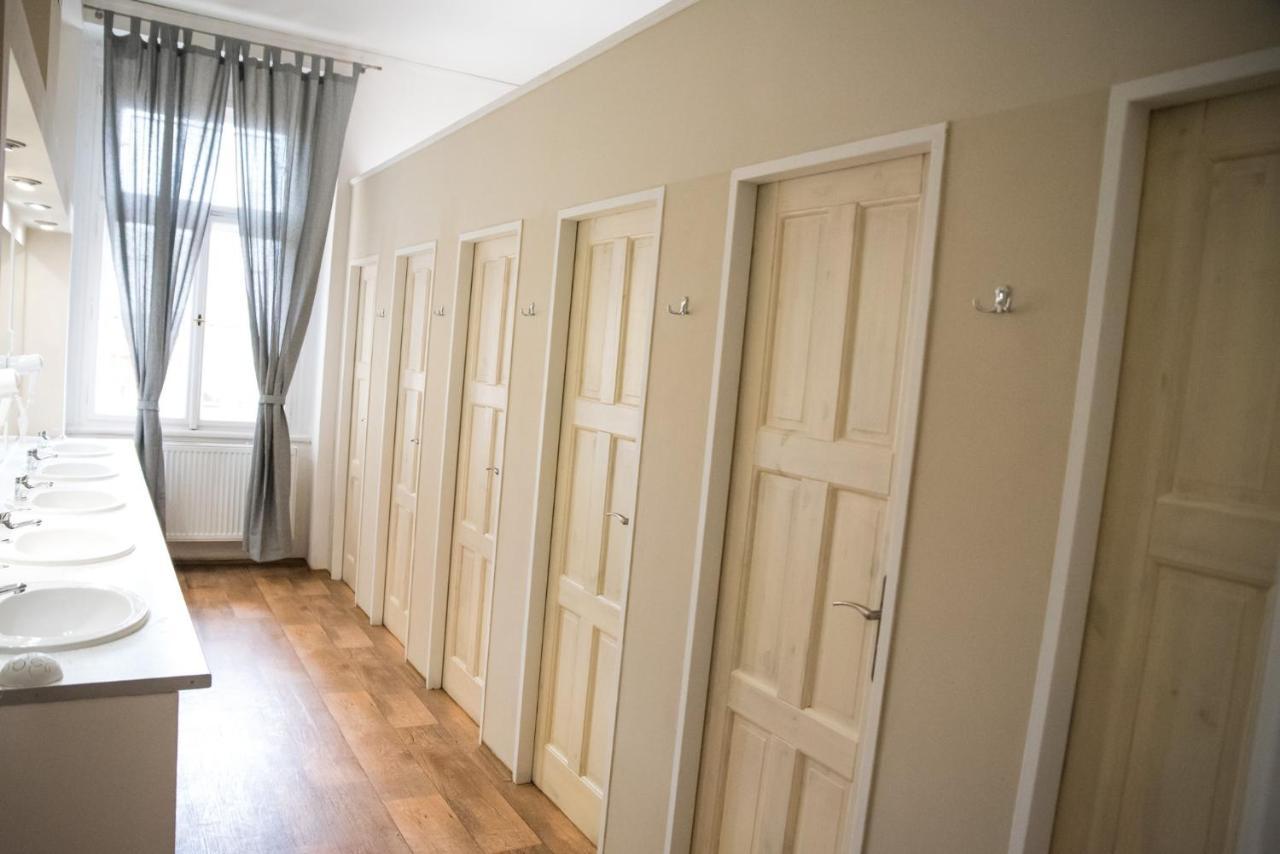Onefam Old Town Hostel Prague Ngoại thất bức ảnh